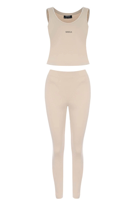 Sheila - Women's sports top and leggings set in beige 'Maestic'